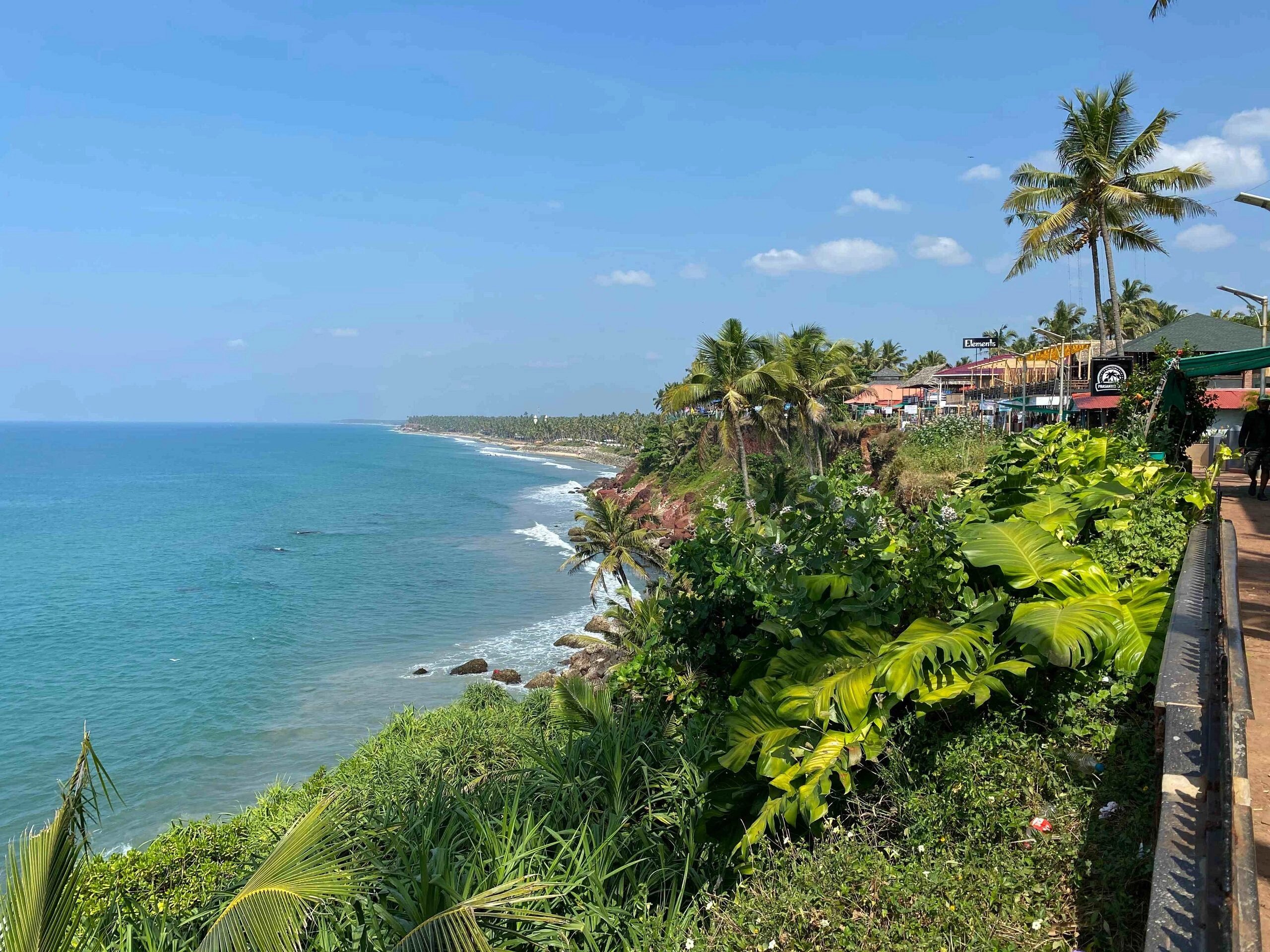 5N6D Kerala Hill Station , Backwaters & Beach Plan - 5